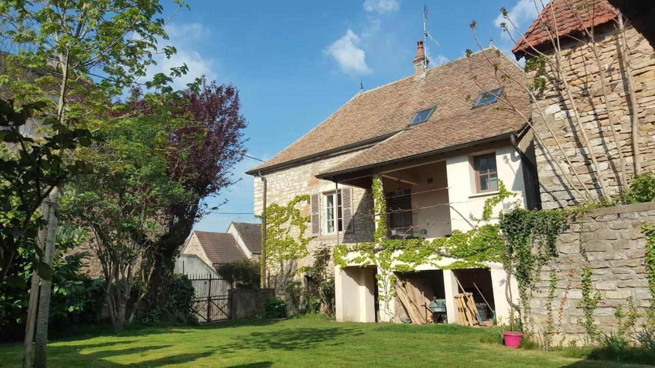 Gite Le Lavoir - Laives Buitenkant foto